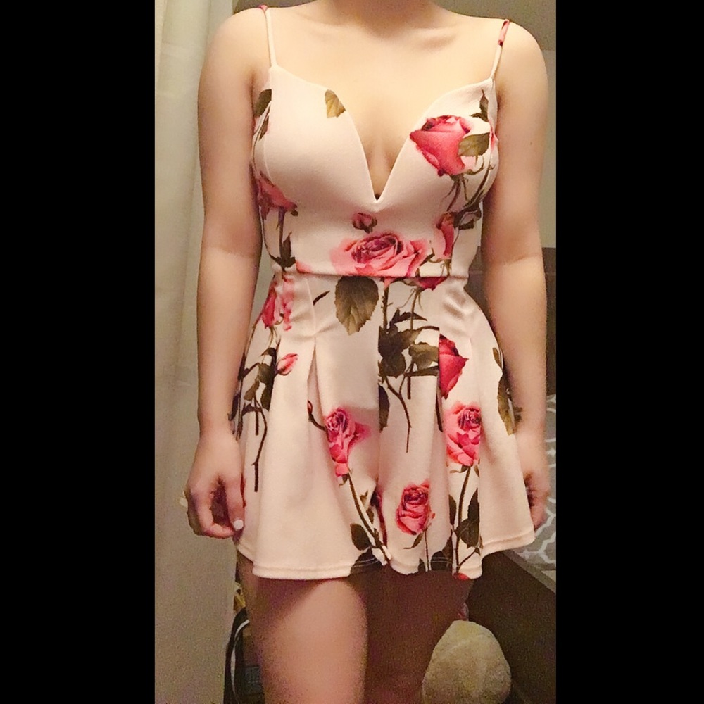 Pink Floral Print Sleeveless mini Dress 👗
